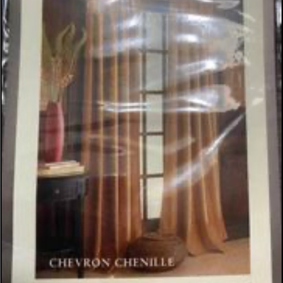 Croscill button down chevron chenille window treatment - Picture 4 of 7